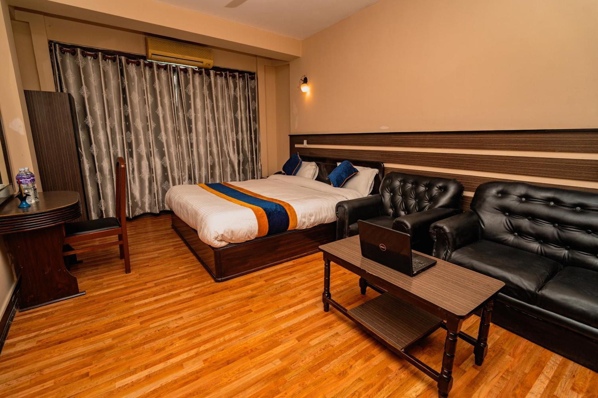 Karma Travellers Home Κατμαντού Εξωτερικό φωτογραφία