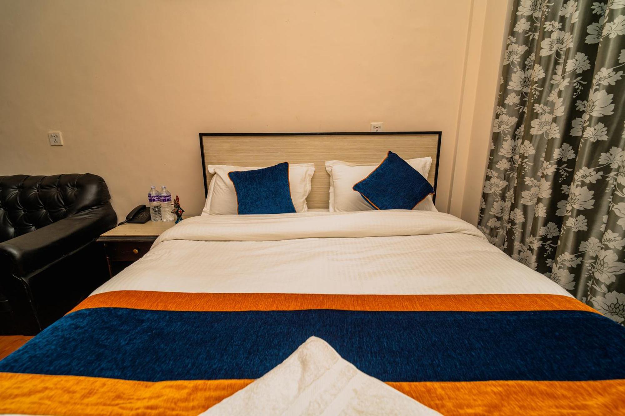 Karma Travellers Home Κατμαντού Εξωτερικό φωτογραφία